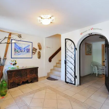 Апартаменты Haus Raetikon