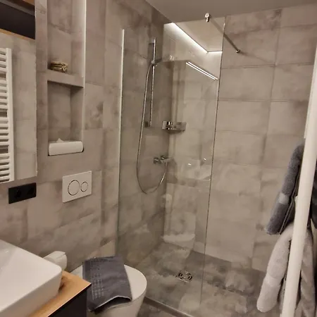 Апартаменты Haus Raetikon